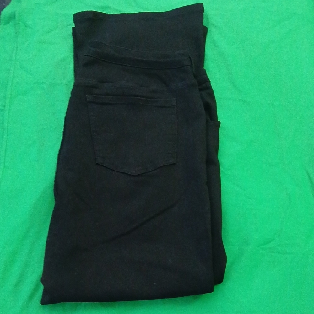 Universal Standard Dark Denim Jeans - Picture 4 of 5